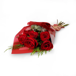 RAMO DE 6 ROSAS EN ESCALA ENAMORADO