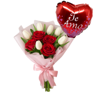 RAMO AMOR DE 4 ROSAS Y 6 TULIPANES MAS GLOBITO TE AMO